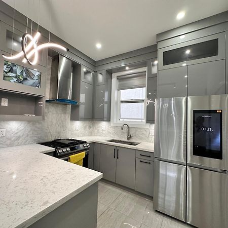 דירות וונקובר Modern And New House Near Pne With Big Garden And Free Parking מראה חיצוני תמונה